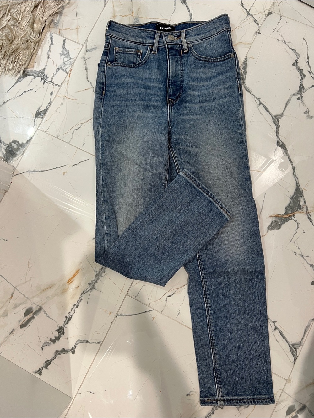 Express Mom Jeans in Medium Wash Blue